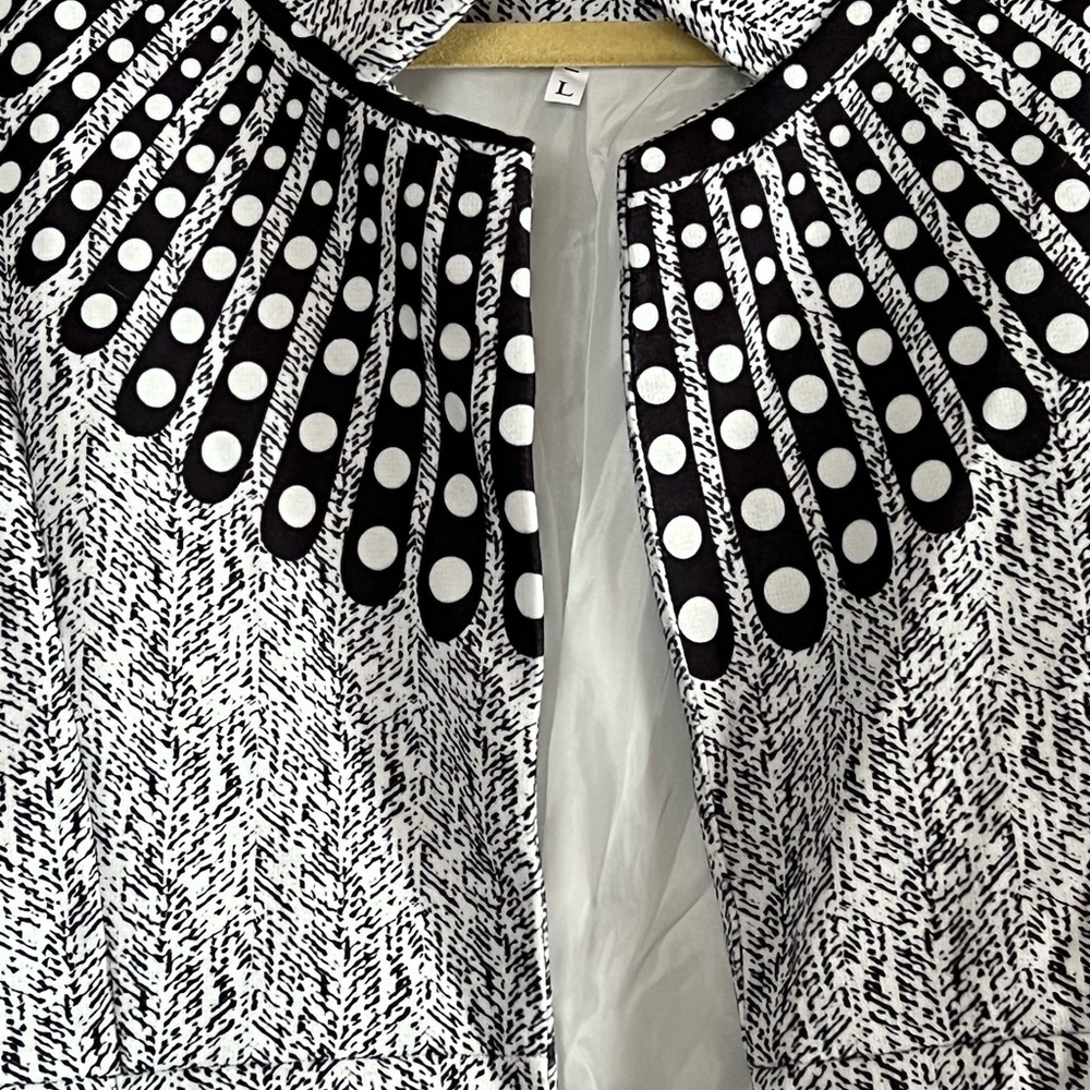 Woman’s blazer NWOT size Lg
